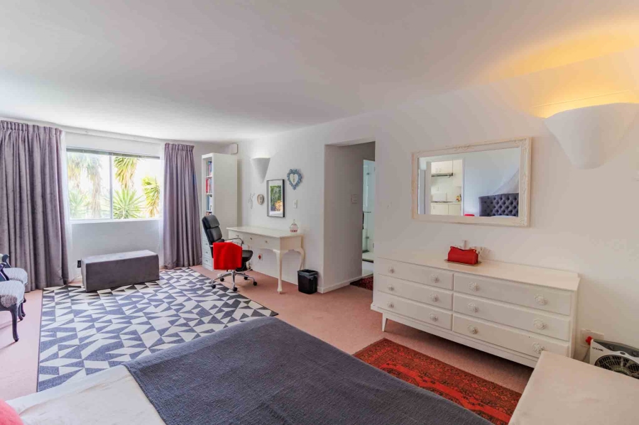 To Let 2 Bedroom Property for Rent in Tamboerskloof Western Cape